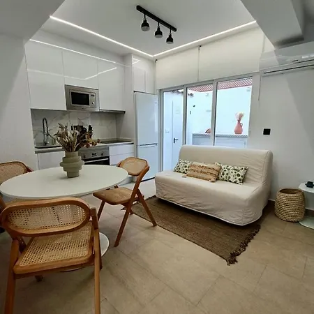 Calas Suenos アパート トレビエハ